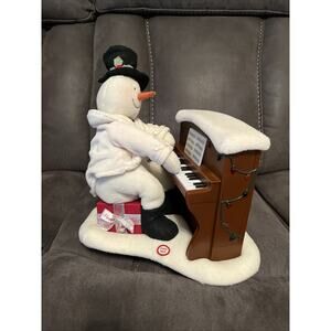 Hallmark Jingle Pals Plush Piano Playing Animated Singing Music Snowman 2005